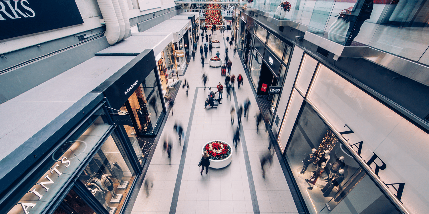 Image of high street at Christmas